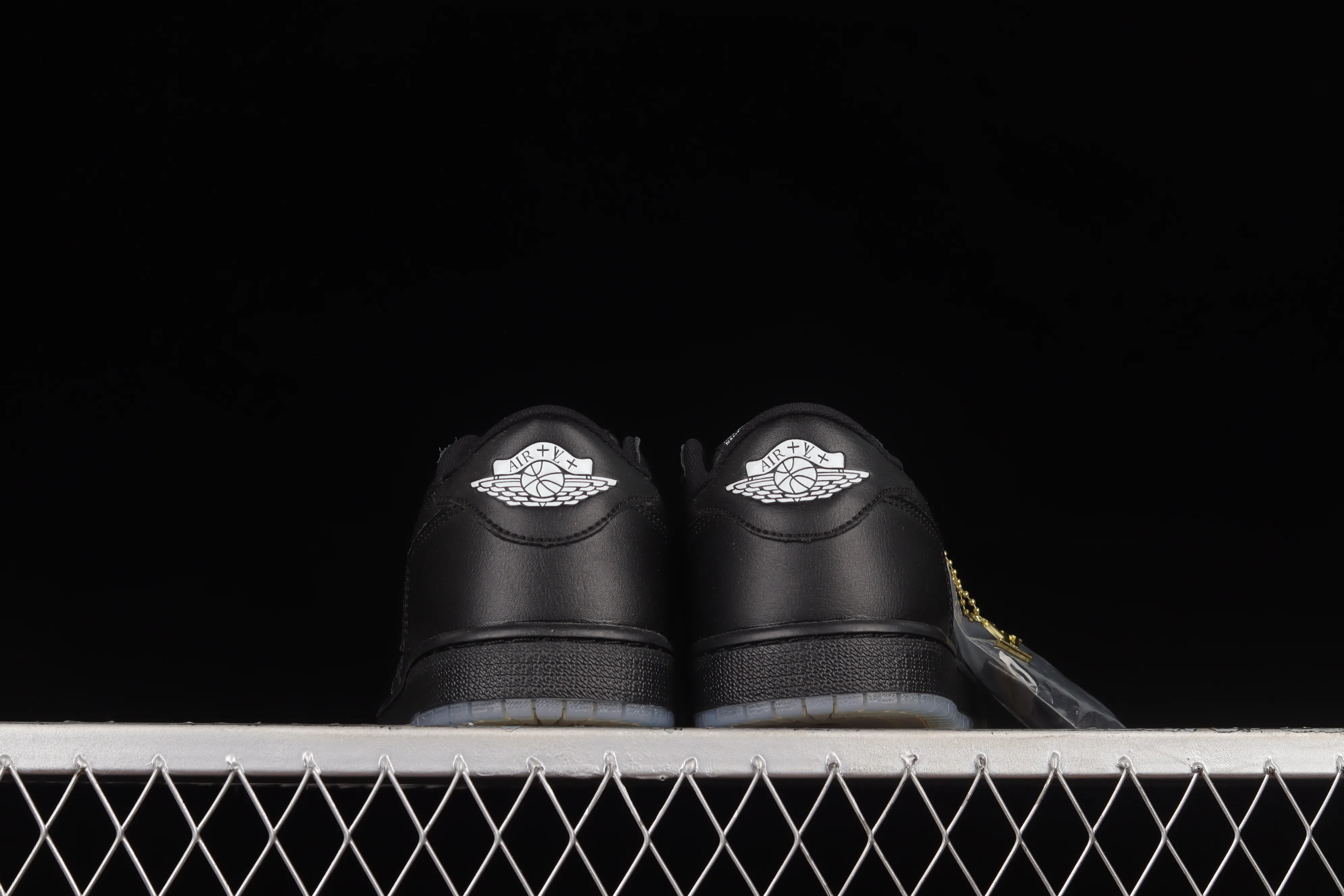 All categories Air Jordan Jordan series basketball shoes Air Jordan 1 Low Donkey brand x Air Jordan 1 AJ1 Joe 1 customized version low-top retro cultural basketball shoes CQ4277-003